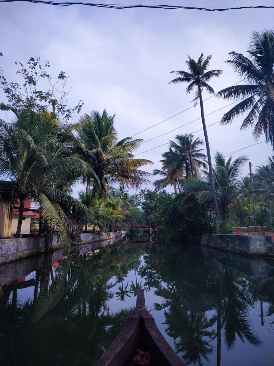 Munroe Vision Panakkattu Homestay Mundrothuruth 外观 照片