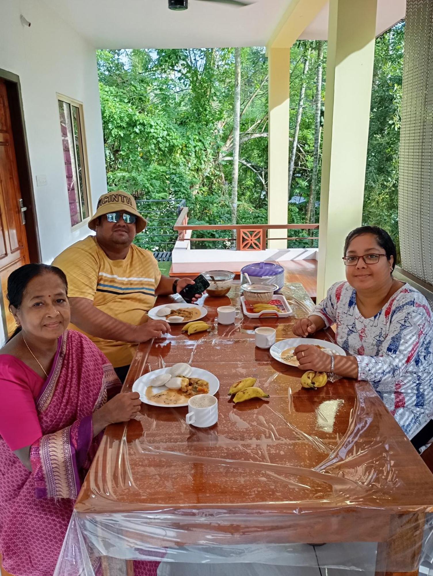 Munroe Vision Panakkattu Homestay Mundrothuruth 外观 照片